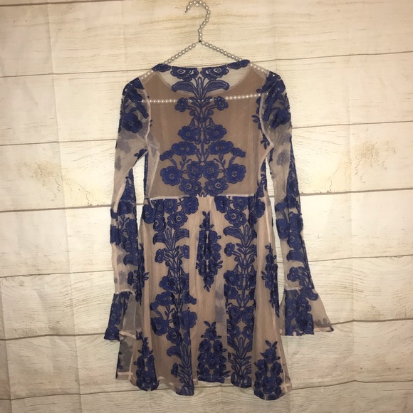 For love and lemons Temecula embroidered dress SM - Picture 6 of 7